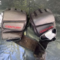 Fighting Gloves For Men Size Large. Pick Up Only In Torrance 90505