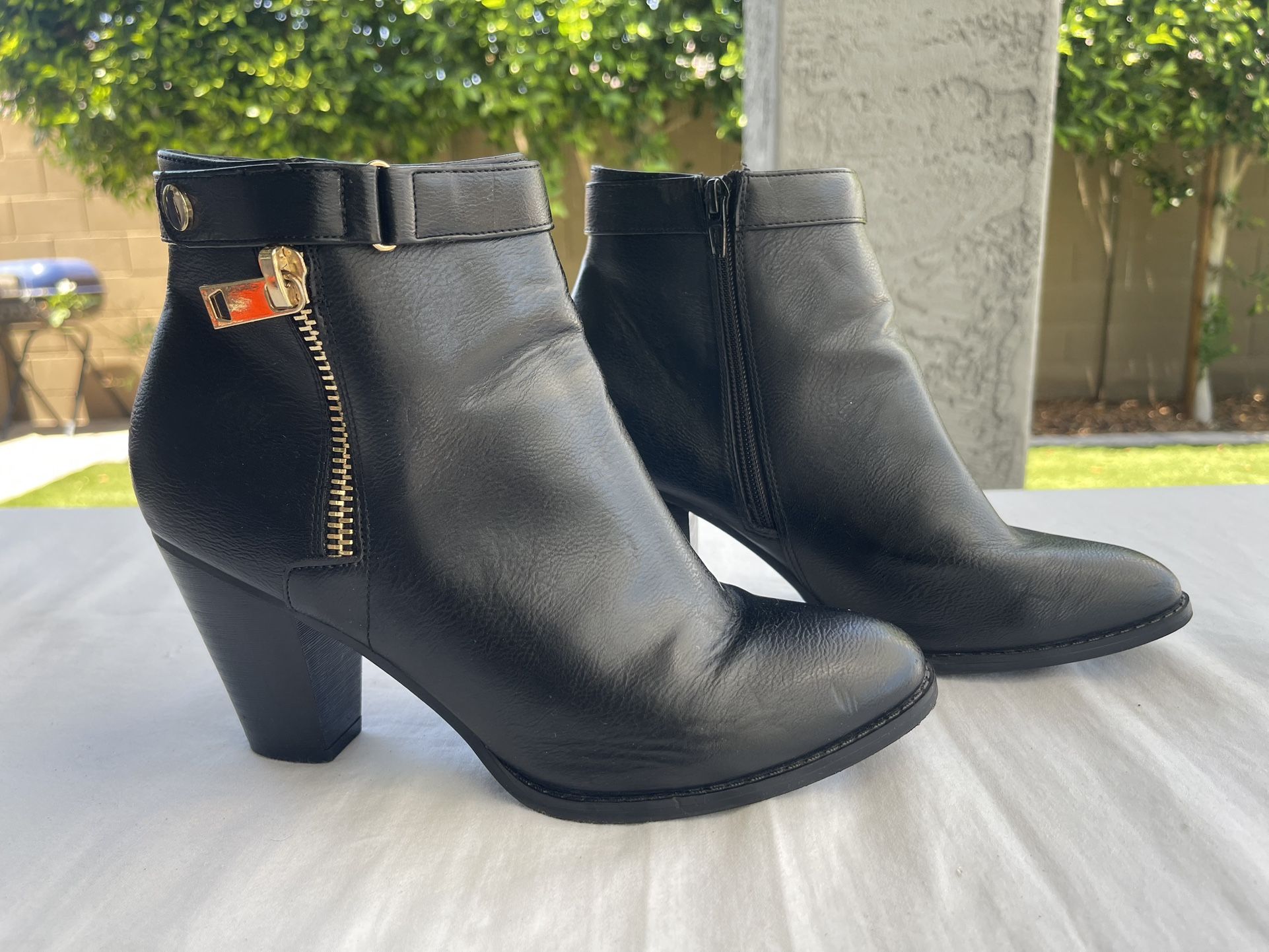 Apt. 9 Black Ankle Booties, Women’s