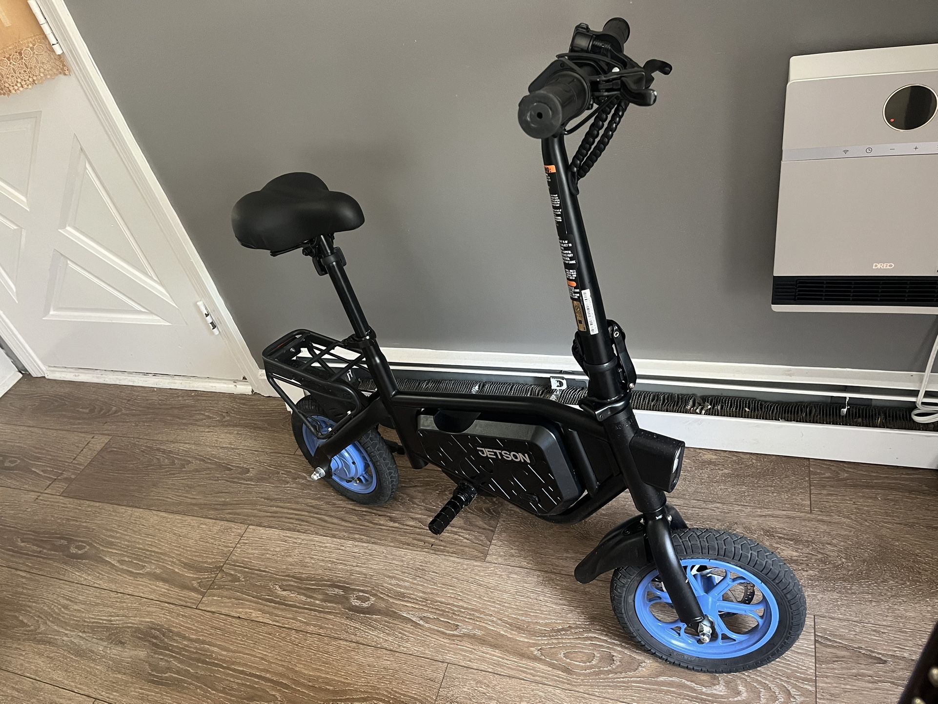 Jetson e-bike brand new willing to trade