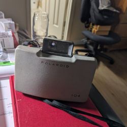 Polaroid Camera - Vintage Model 104- Extended Lens