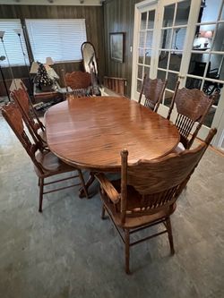 Solid Oak Table & Chairs