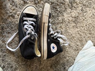 Girls converse size 2