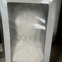 David’s Bridal Oleg Cassini Wedding Dress
