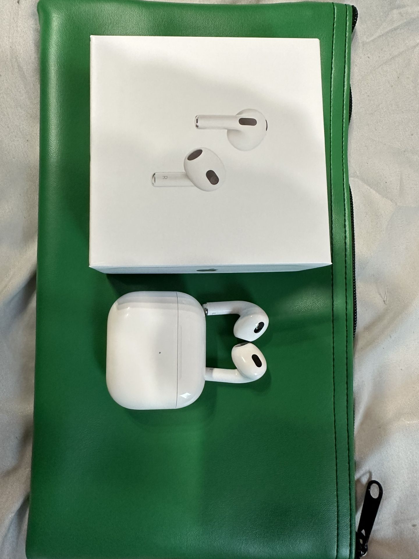 Apple AirPods 3rd Generation