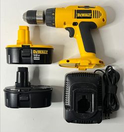 DEWALT DW995 1/2" Cordless Drill Driver 18V with 2 batteries & charger