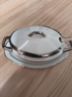  1960'S GRATED CHEESE SERVER