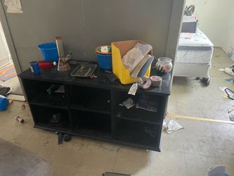 Entertainment center