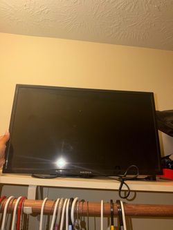 Insignia 32" TV