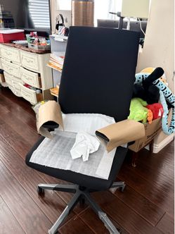 New Steelcase Gesture Task Chair
