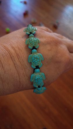 Brand new turtle bracelet firm price $5 bucks pick up only all sales are final pick up only 865 Ellsworth avenue right off of East Livingston avenue
