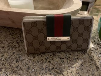 Authentic Gucci Web Wallet