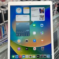 Apple IPad Pro 12.9 Unlocked, 128GB Storage, WiFi And Cellular, Comes With Charging Cable 