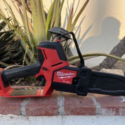 Milwaukee M18 FUEL 18V Lithium-Ion Brushless Battery 8 in. HATCHET Pruning Saw (Tool-Only)