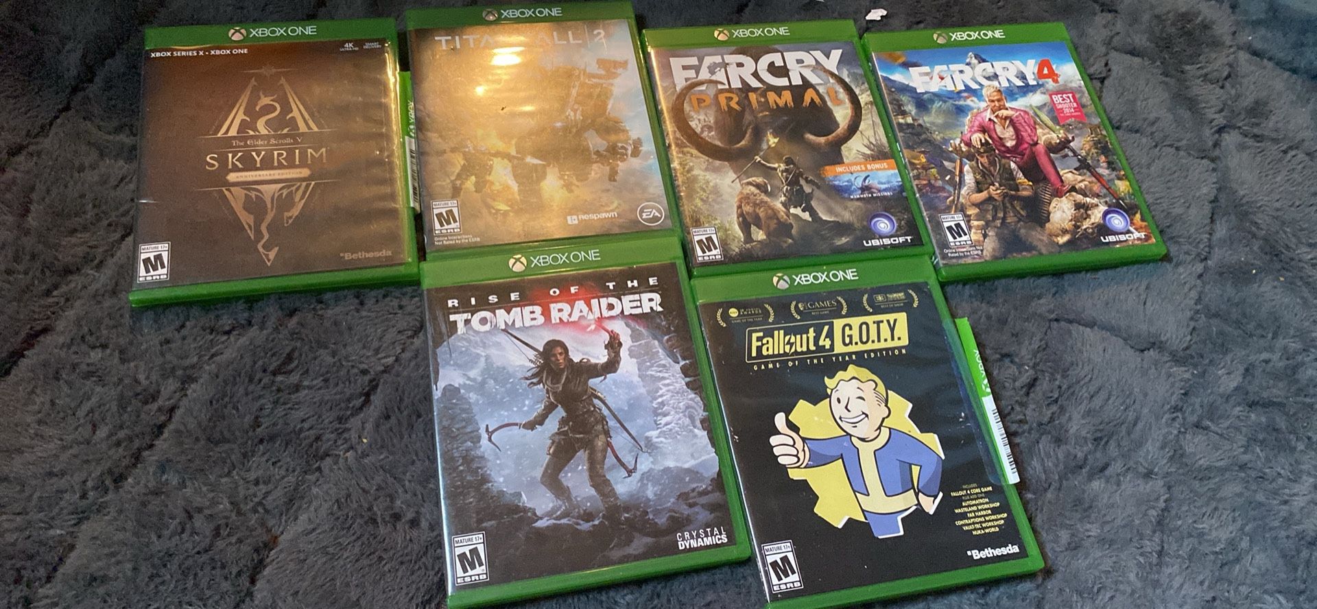 Lot De 6 Jeux Xbox Vintage - Inclut Halo Et Autres Jeux D'action-aventure Des Années 2000