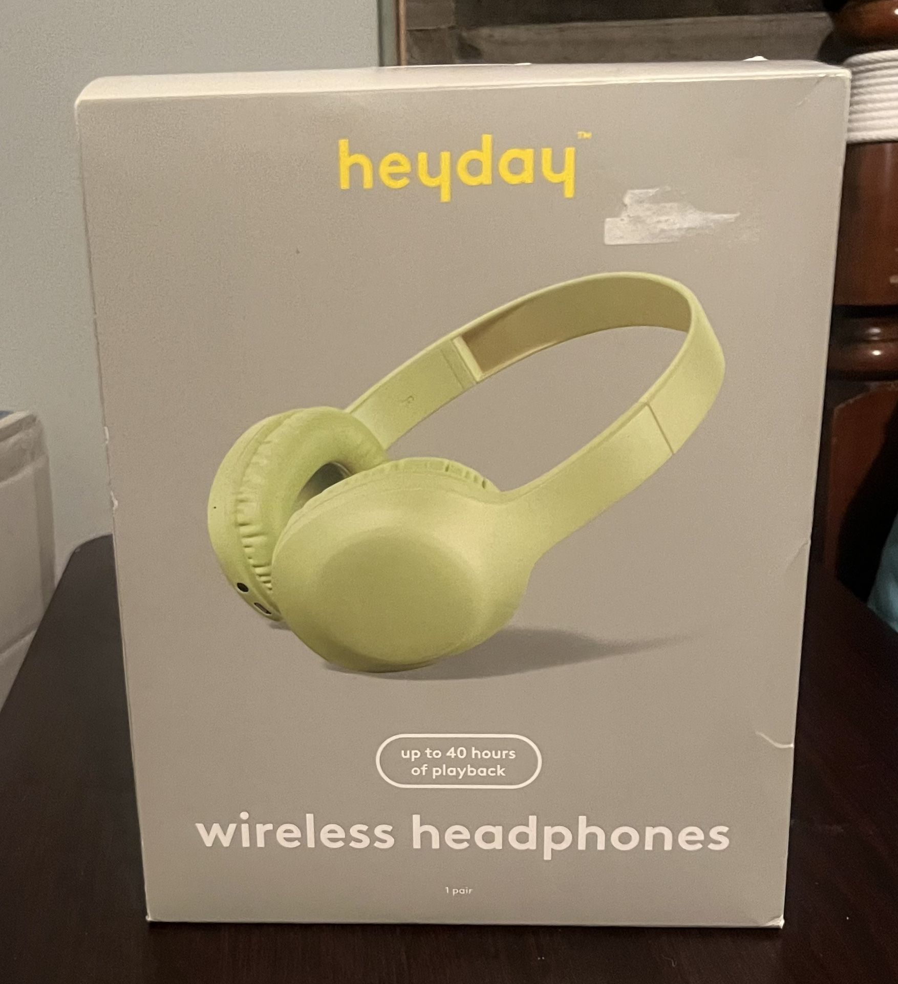 Heyday Wireless Headphones 