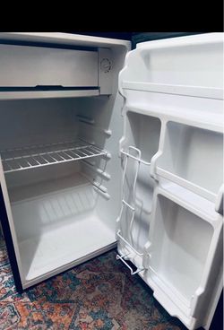 Mini Fridge with Freezer Compartment