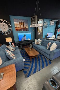 🔥 ASHLEY SOFA & LOVESEAT ON SALE!!