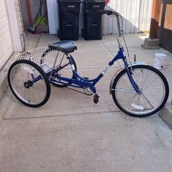 BEATIFULL ADULT TRICYCLE  ALMOST NEW SIZE RIMS 24 Inch’s