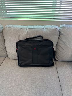 Wenger SwissGear Laptop Briefcase Messenger Bag
