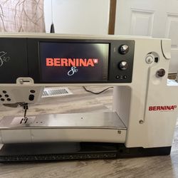 Bernina 830 Sewing Embroidery And Quilting Machine