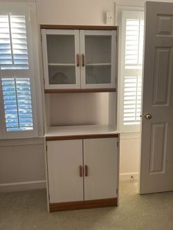 Kitchen Cabinet
