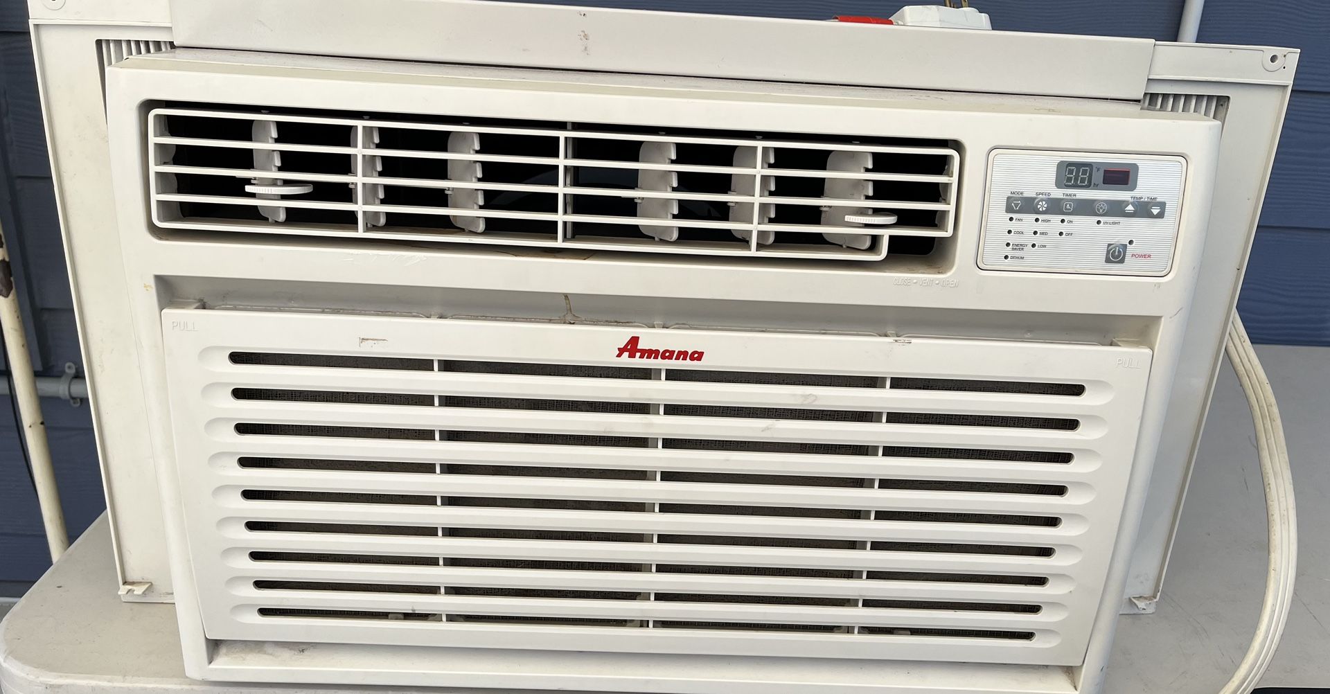 10,200 BTU Amana Window AC Unit