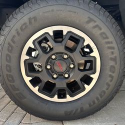 Toyota Tacoma trd rims