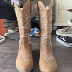 Cowgirl Boot size 7 