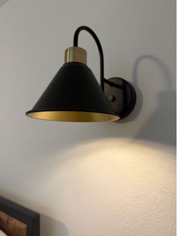 Set of two wall sconces