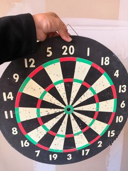 Standard Dartboard with Hanging Hook
