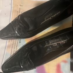 Salvatore Ferragamo Shoes. 8 1/2 Narrow 