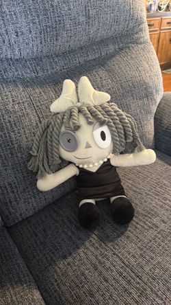 Noir Ragatha Plush