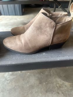 Women ankle boots size 6