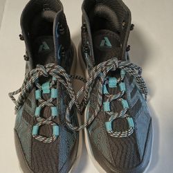 Eddie Bauer First Ascent High Jinx Mid Hiking Shoes Women’s Size 10 NWT