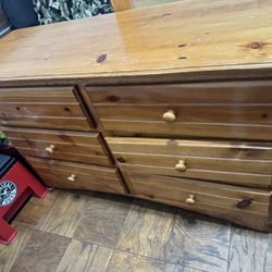 Kids Dresser And Mirror 