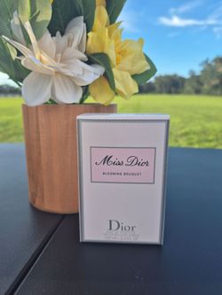 Para mujer.     For women🌷