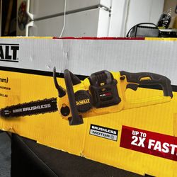 60V MAX 16in. Brushless Battery Powered Chainsaw Kit with (1) FLEXVOLT 2Ah Battery & Charger