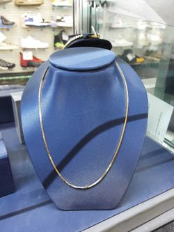 Yellow Gold 14k (.585) 3.6 grams 22 inch