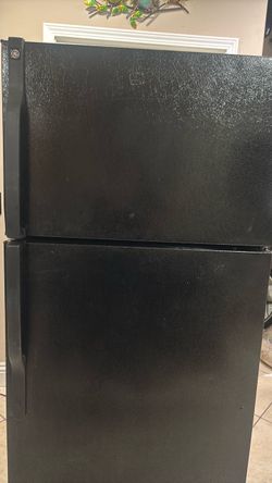 GE Refrigerator