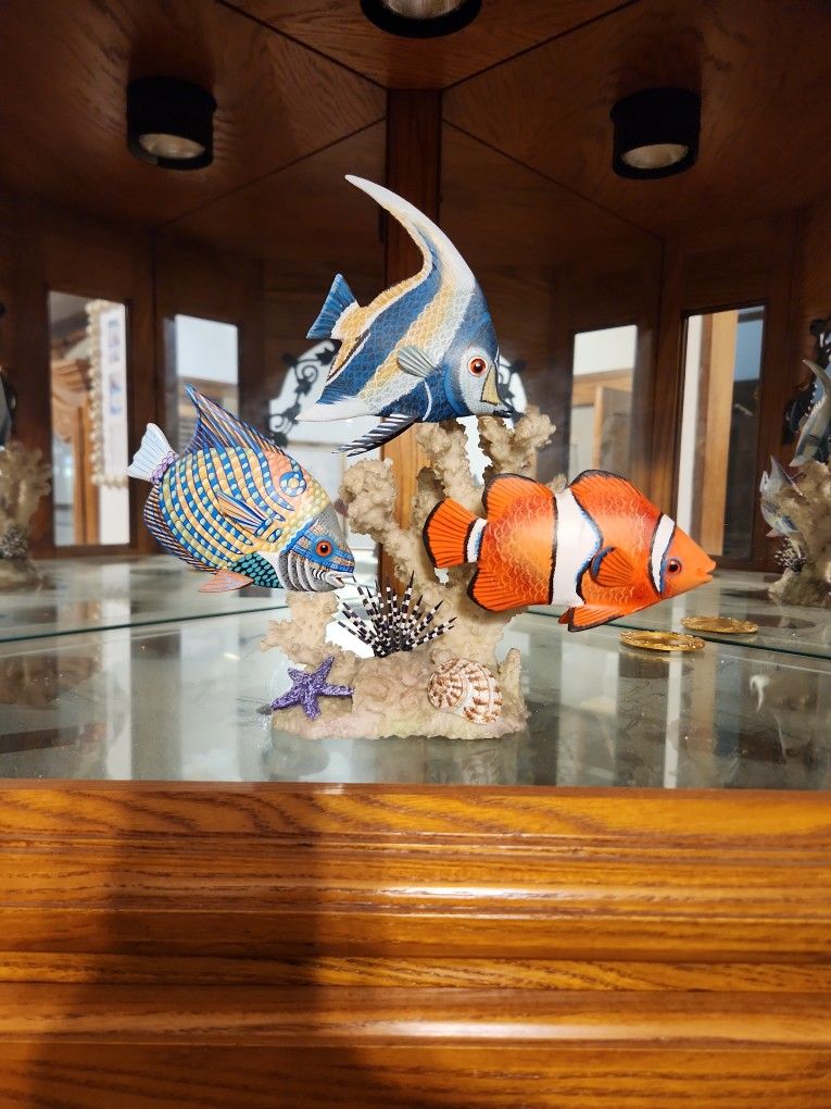 Branchs 3 Fish Statue