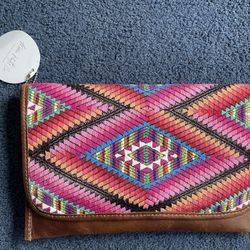 Handbag/crossbody/wristlet 