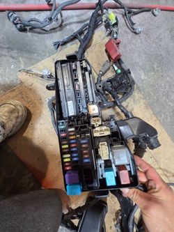 2012 TOYOTA CAMRY SE OEM WIRING HARNESS  + FUSE RELAY BOX