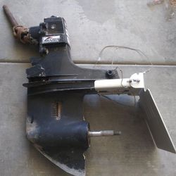 Mercury 470 Outdrive Complete  Good Condition.