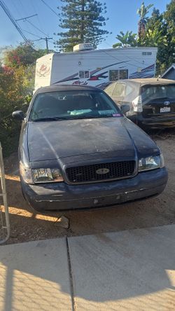 2005 Ford Crown Victoria