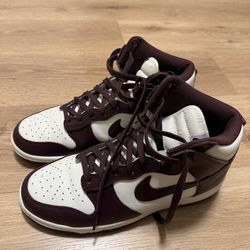 Nike Women Dunk High 'Burgundy Crush' Size 9