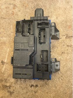 2009-2014 ford f150 interior fuse box