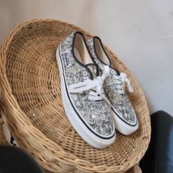 Rare Classic Vans Size 11