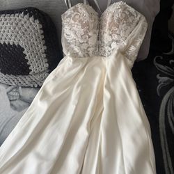 Wedding Dresses 