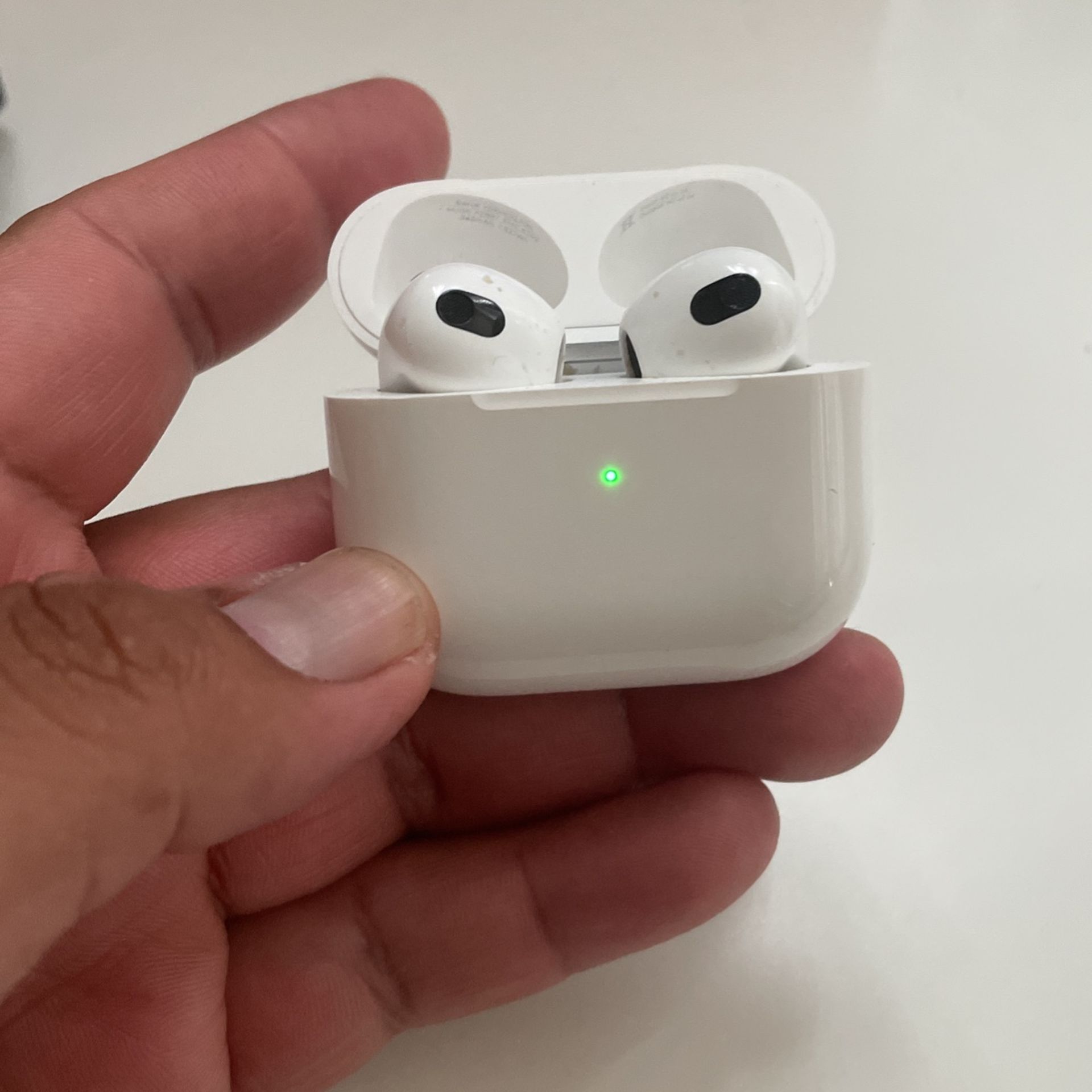 Like New AirPods 