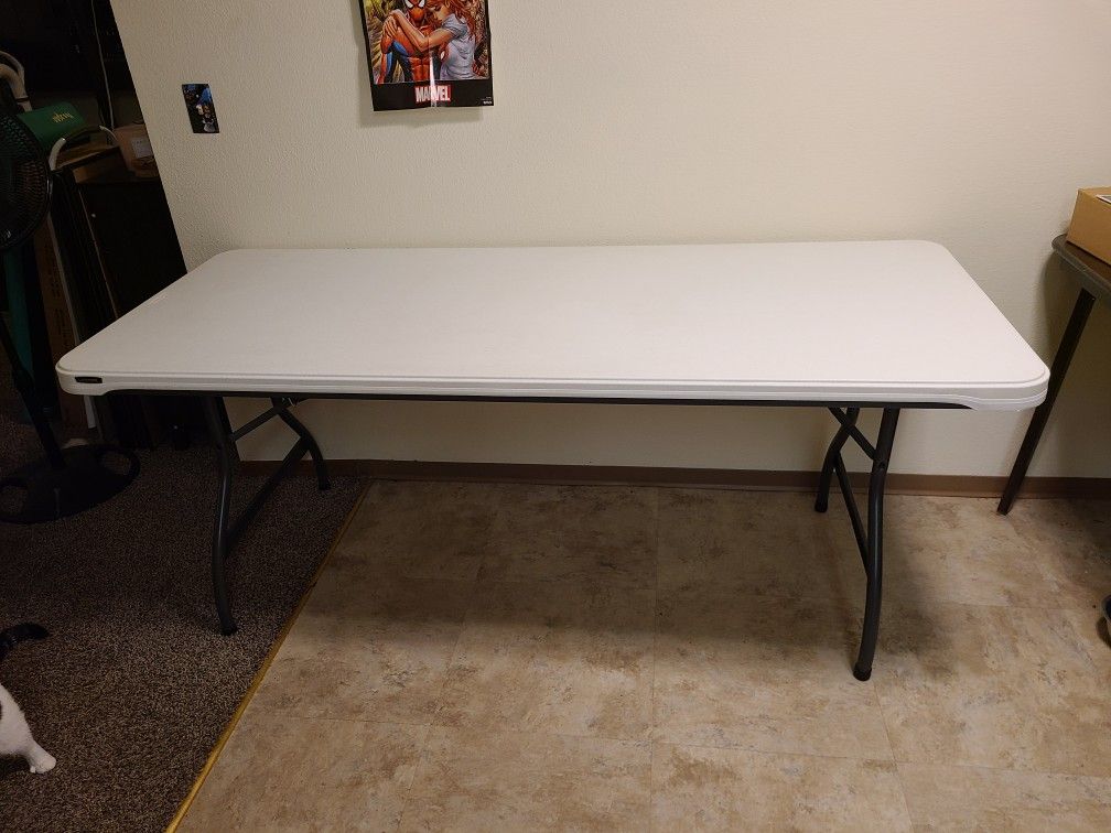 Folding Table